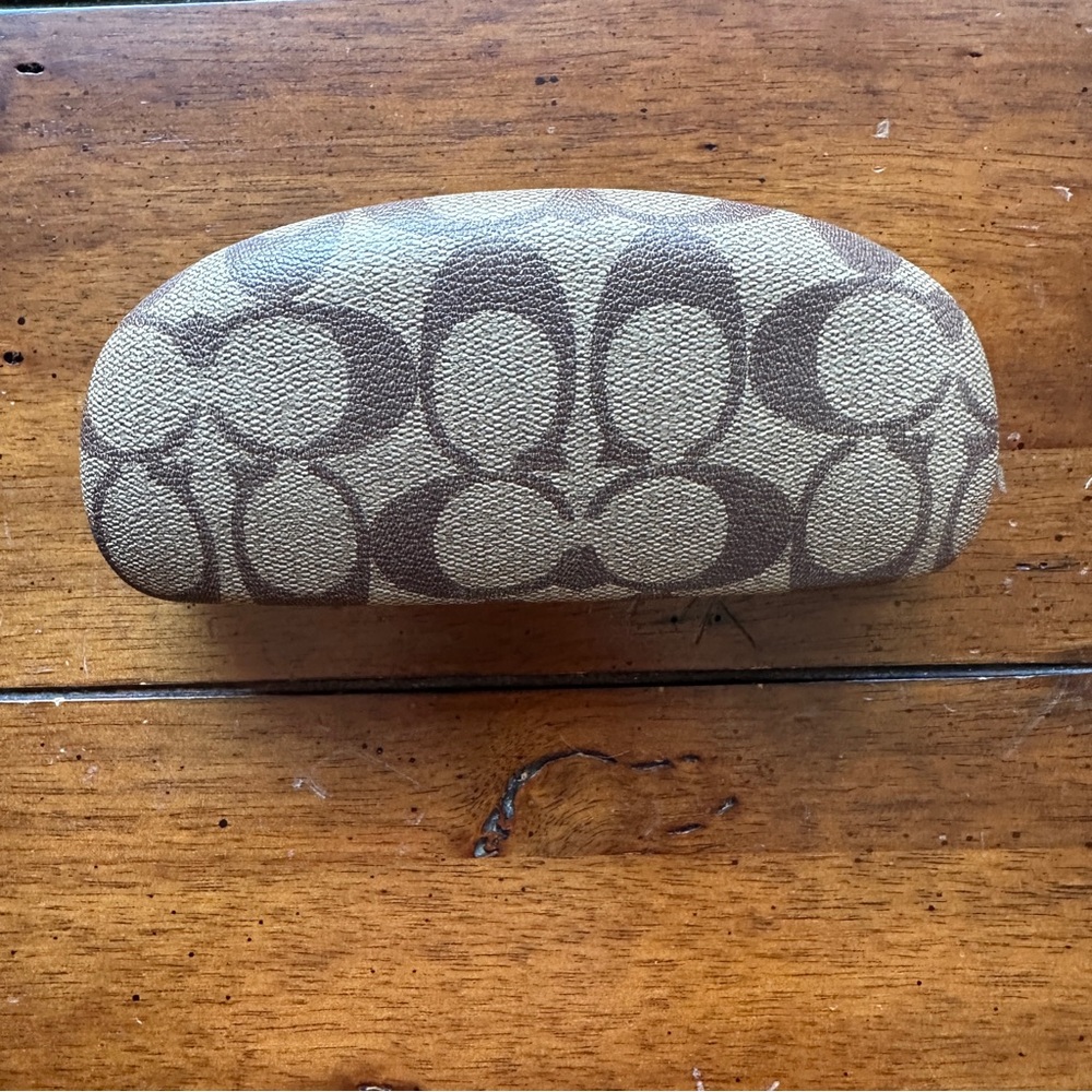 Coach Signature Canvas Eyeglass / Sunglass Hard Case - Picture 2 of 7